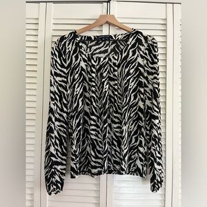 Jones New York Black and White Long Sleeve Boxy Blouse